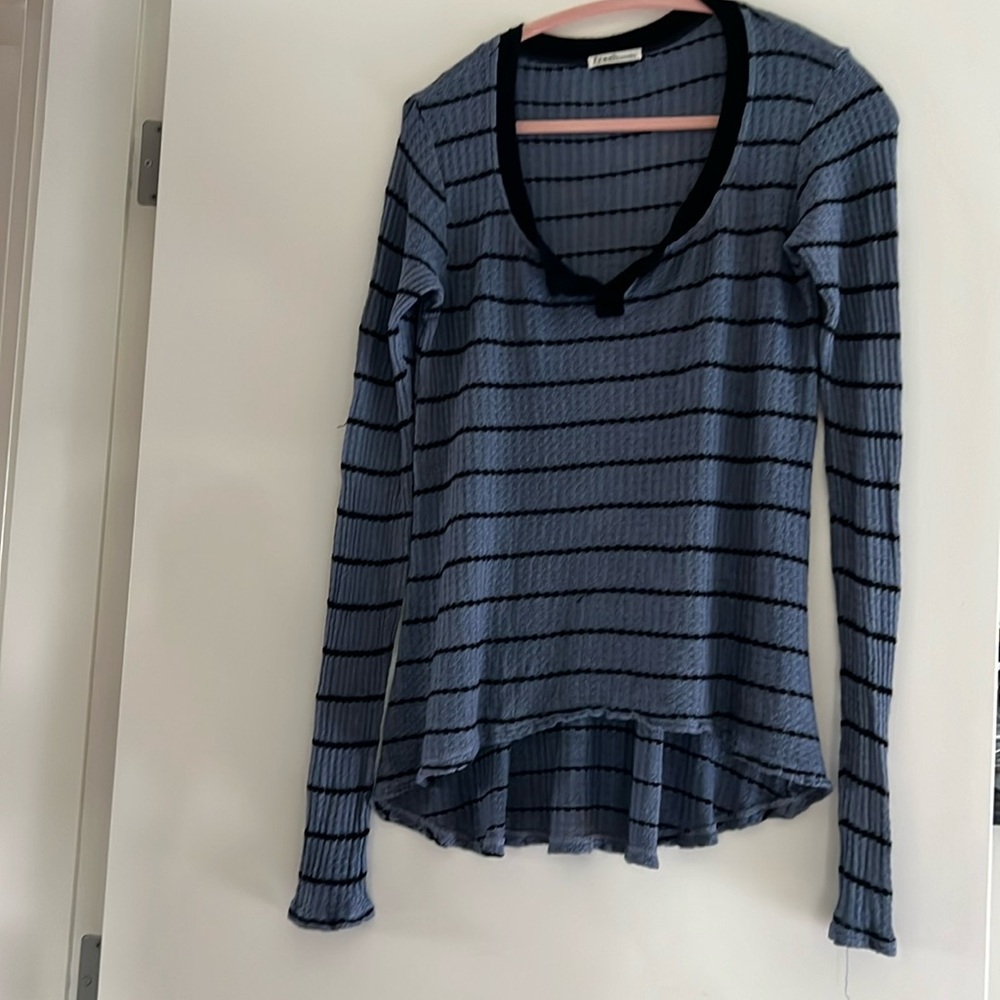 Fresh Laundry Lightweight sweater